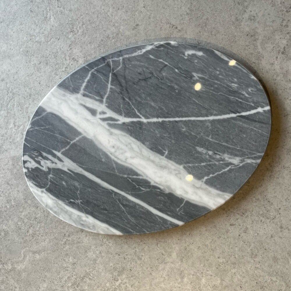 Earl Oval Marble Cutting Board